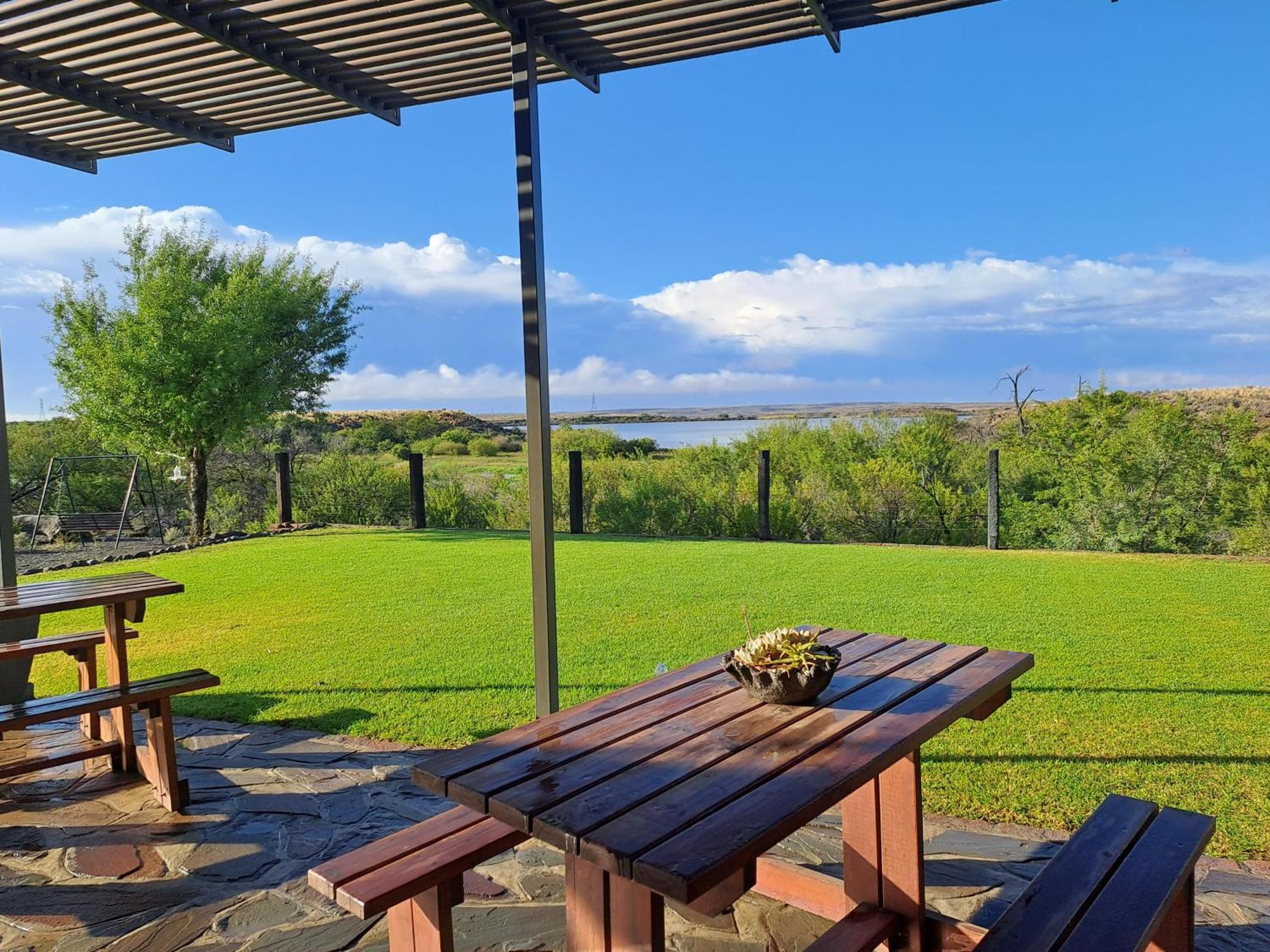 Teri-Lemveli Lodge Beaufort West Dış mekan fotoğraf