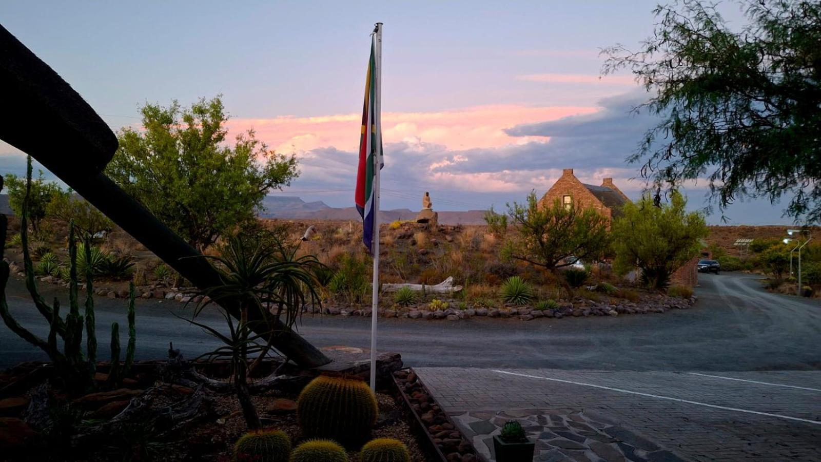 Teri-Lemveli Lodge Beaufort West Dış mekan fotoğraf