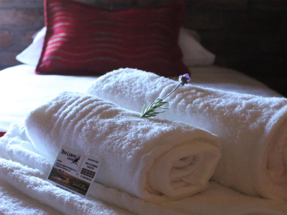 Teri-Lemveli Lodge Beaufort West Dış mekan fotoğraf
