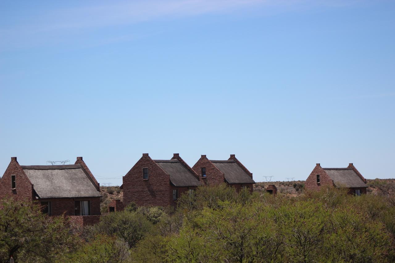 Teri-Lemveli Lodge Beaufort West Dış mekan fotoğraf