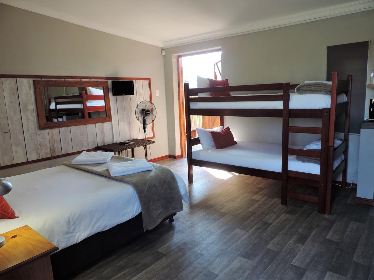 Teri-Lemveli Lodge Beaufort West Dış mekan fotoğraf